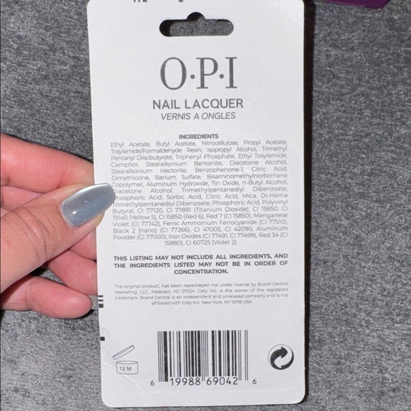 Beauty Set of 6 with Lip Balm, Nail Polishes, and Hair Accessories Set - Picture 8 of 14